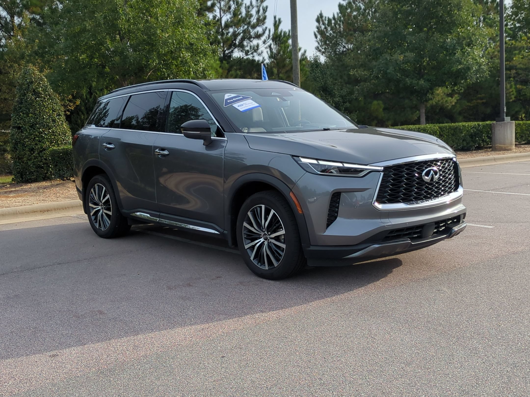 Used 2023 INFINITI QX60 Autograph w/ Cargo Package AWD/4WD image 1