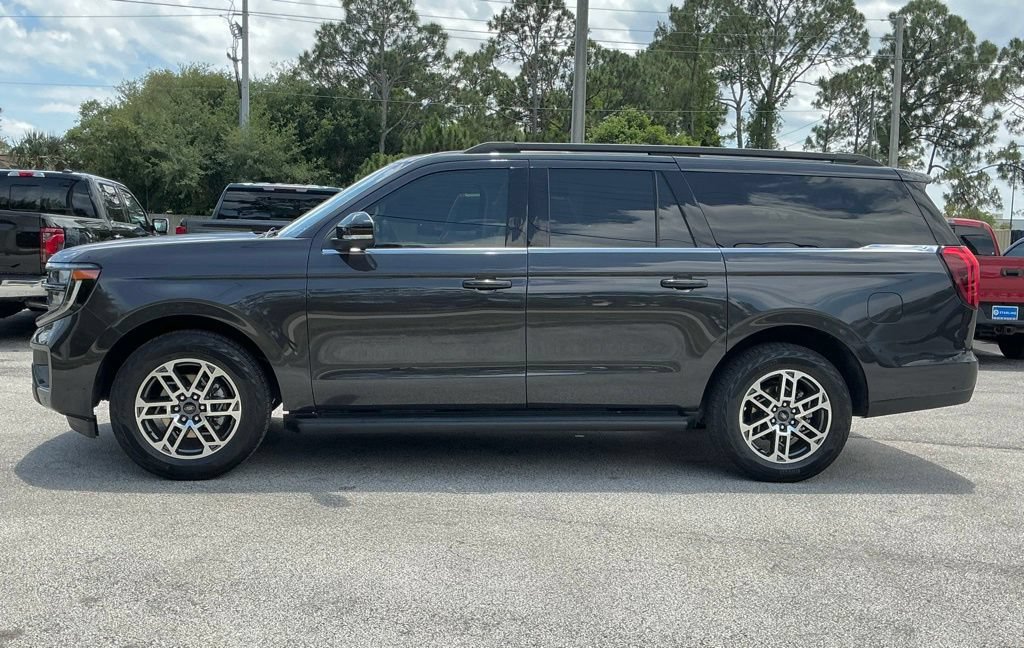 Certified 2025 Ford Expedition Max Active AWD/4WD image 2