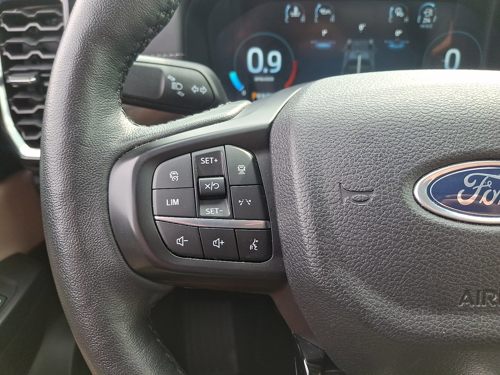 Certified 2024 Ford Ranger Lariat w/ FX4 Off-Road Package image 21