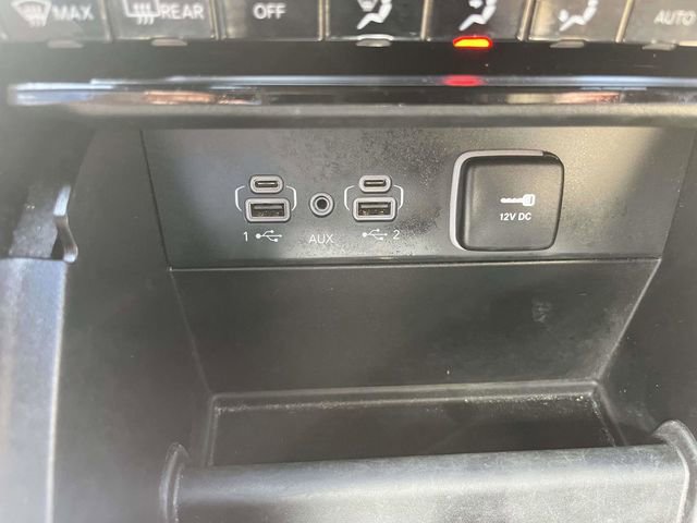 Used 2023 Jeep Grand Cherokee Limited RWD image 19