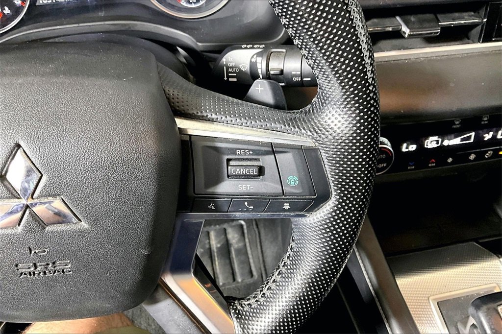 Used 2022 Mitsubishi Outlander SEL image 15