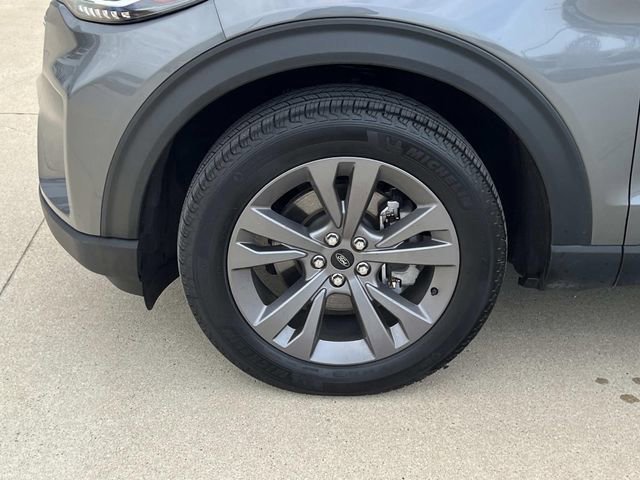 Certified 2025 Ford Explorer Active w/ Active Comfort Package AWD/4WD image 10