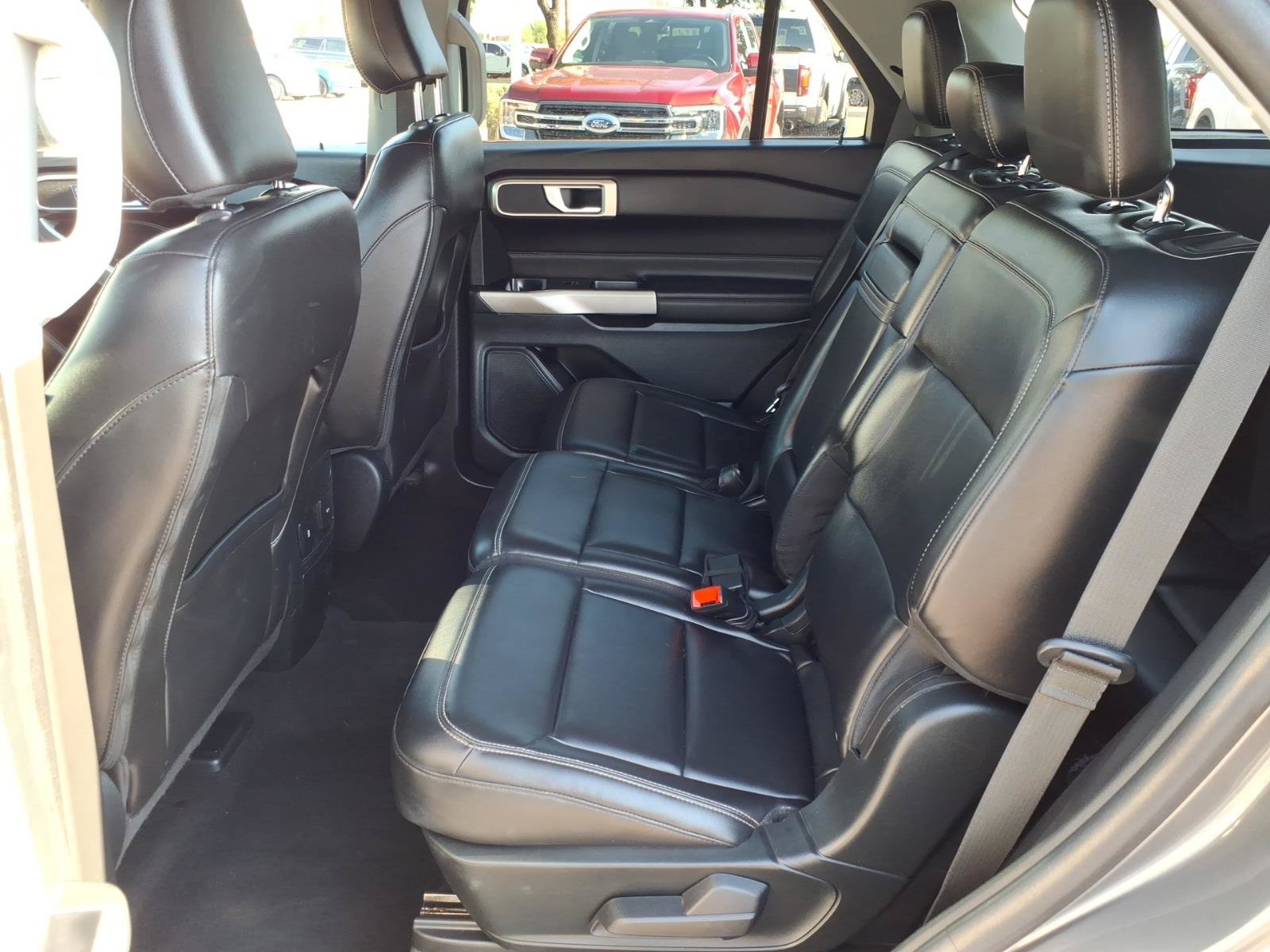 Certified 2023 Ford Explorer XLT w/ Equipment Group 202A RWD image 14