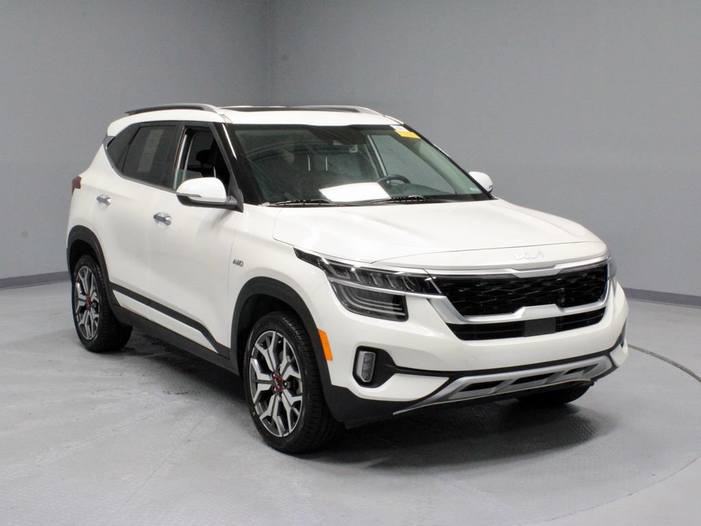 Used 2023 Kia Seltos SX w/ SX Sunroof Package AWD/4WD image 1