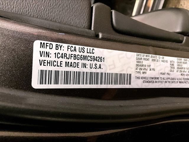 Used 2021 Jeep Grand Cherokee Limited w/ Sun & Sound Group AWD/4WD image 32