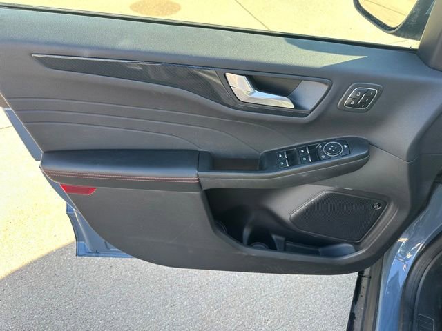 Certified 2023 Ford Escape ST-Line Elite w/ Premium Technology Package AWD/4WD image 13