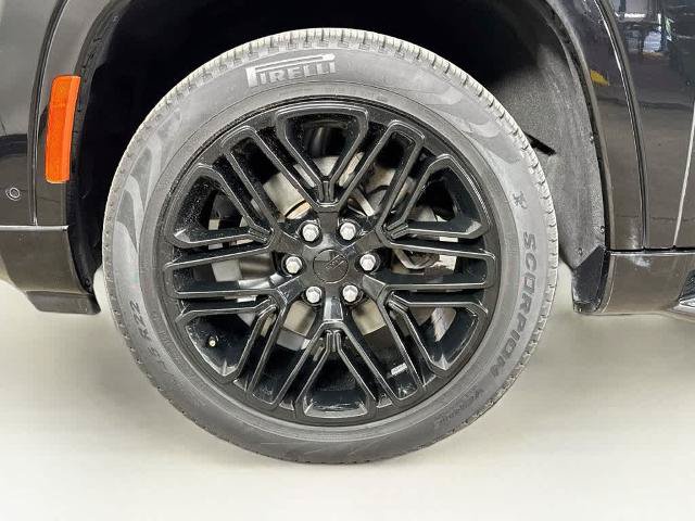 Used 2023 Jeep Wagoneer Series II RWD image 8