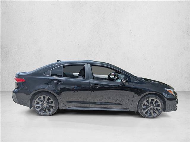 Used 2024 Toyota Corolla SE FWD image 3