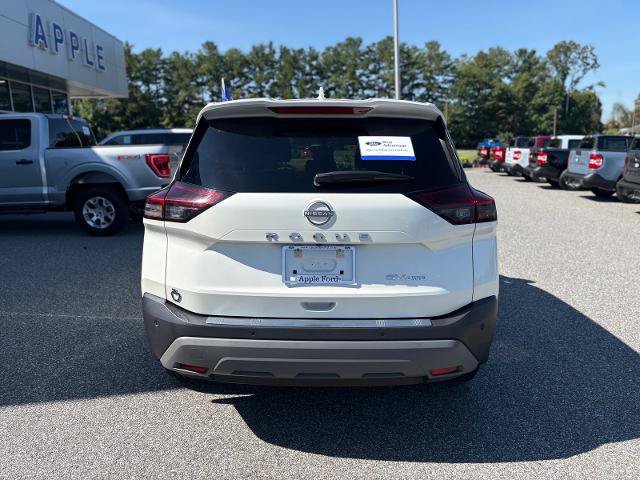 Used 2023 Nissan Rogue SV AWD/4WD image 4