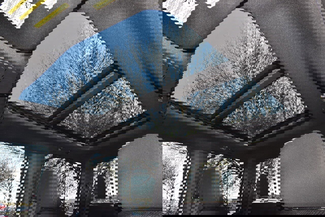 Certified 2022 Ford F150 XLT w/ Equipment Group 302A High image 33