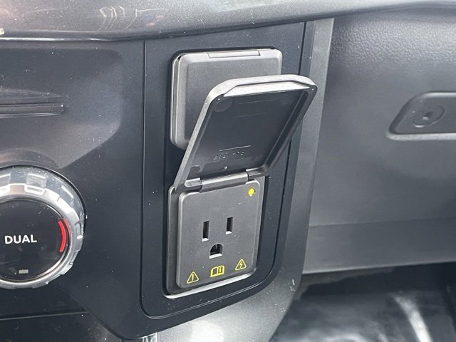 Certified 2022 Ford F150 XLT w/ Equipment Group 302A High image 27