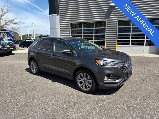 Certified 2019 Ford Edge Titanium FWD image 1