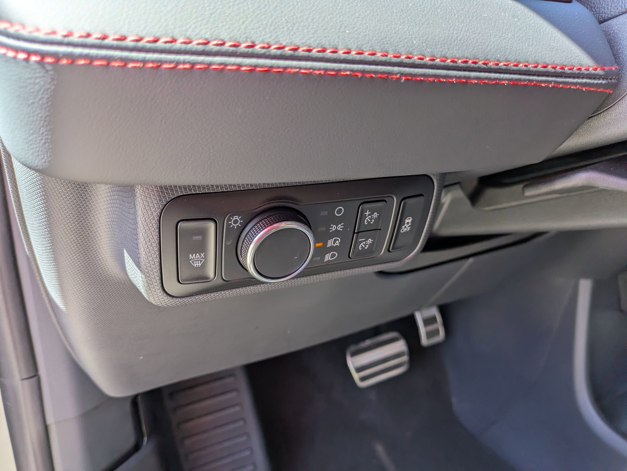 Certified 2025 Ford Mustang Mach-E Premium w/ Sport Appearance Package AWD/4WD image 18