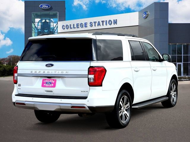 Certified 2022 Ford Expedition Max XLT image 3