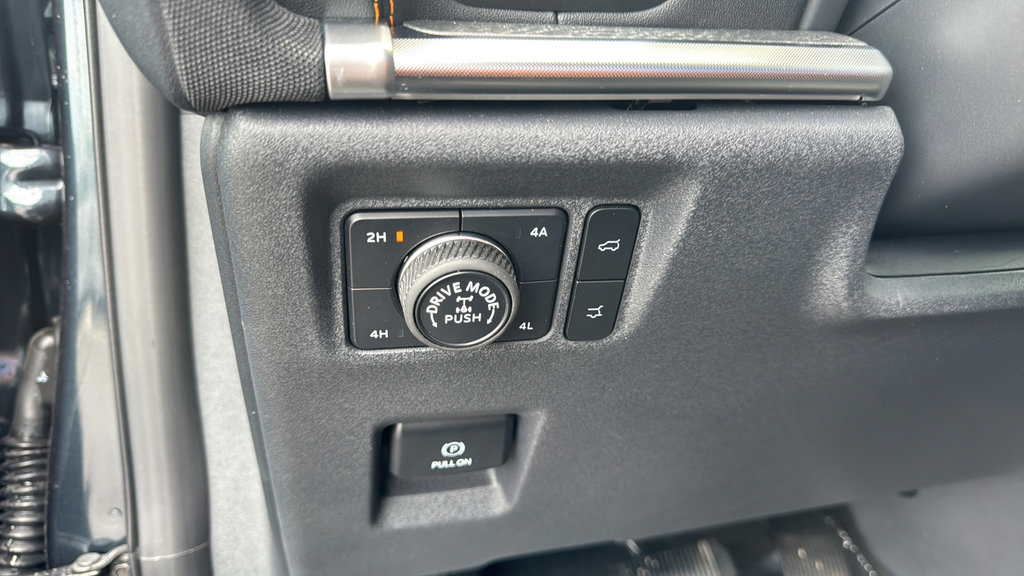 Certified 2025 Ford Expedition Tremor AWD/4WD image 35