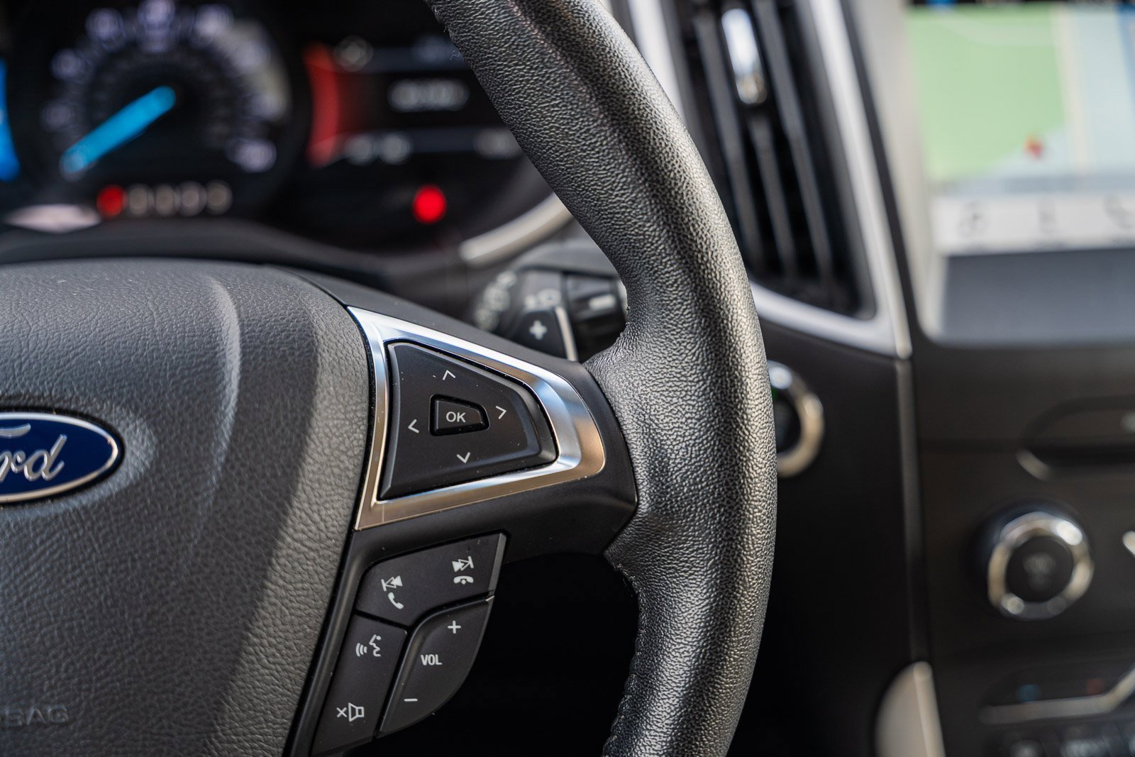 Certified 2017 Ford Edge SEL w/ Equipment Group 201A image 26