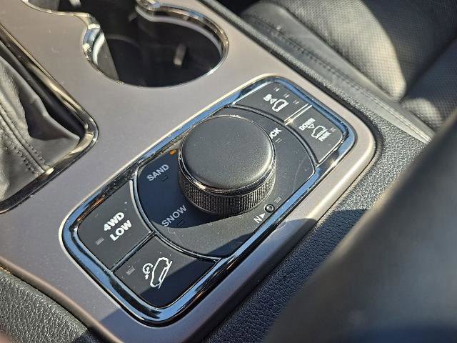 Used 2021 Jeep Grand Cherokee High Altitude AWD/4WD image 35