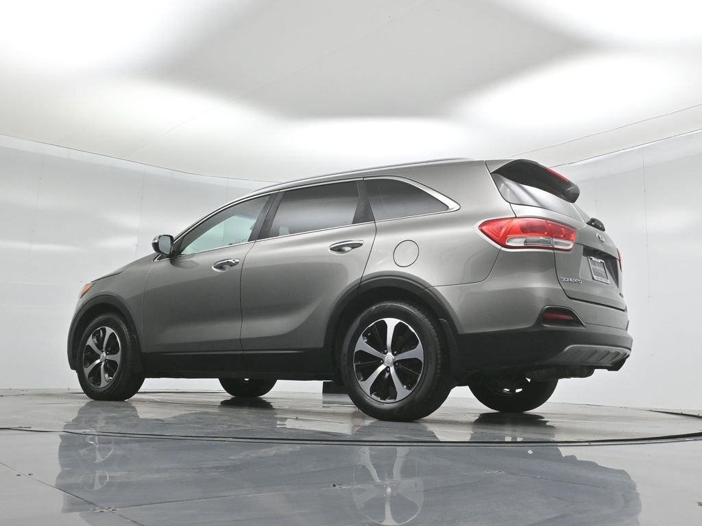 Used 2017 Kia Sorento EX image 50
