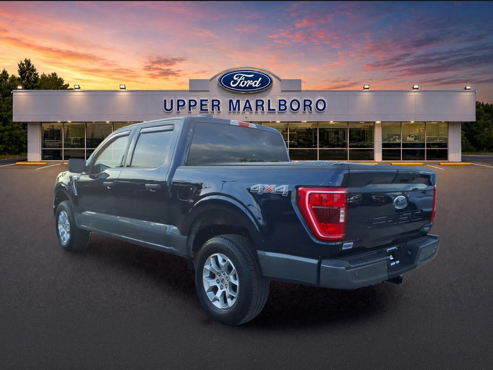 Certified 2022 Ford F150 XLT w/ Equipment Group 301A Mid AWD/4WD image 4