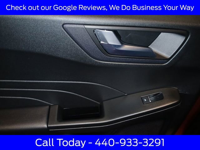 Certified 2022 Ford Escape SEL w/ SEL Stealth AWD Package image 32