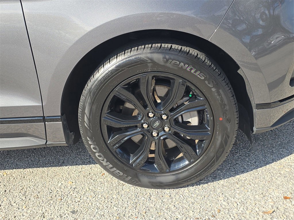 Certified 2022 Ford Edge SE w/ Black Appearance Package image 30