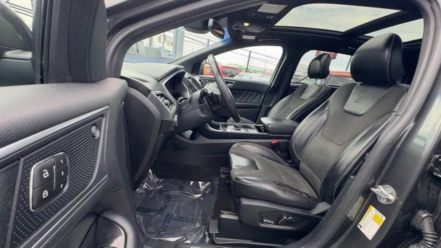 Certified 2019 Ford Edge ST w/ Equipment Group 401A image 17