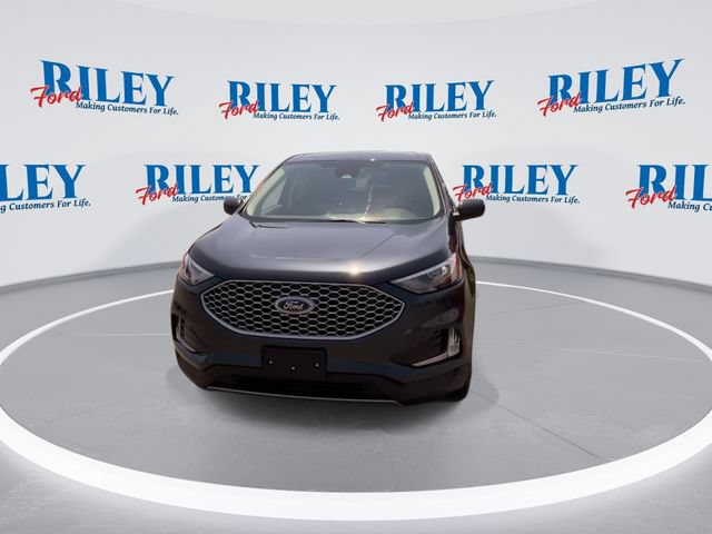 Certified 2024 Ford Edge SEL w/ Convenience Package AWD/4WD image 3