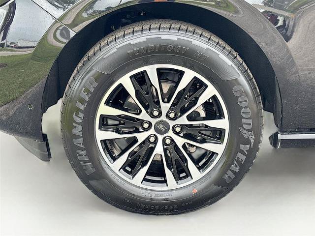Certified 2025 Ford Expedition Platinum AWD/4WD image 36