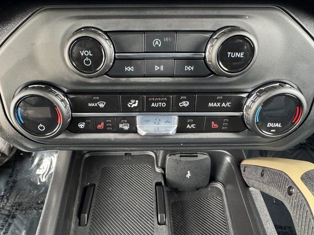 Certified 2025 Ford Bronco Badlands image 25