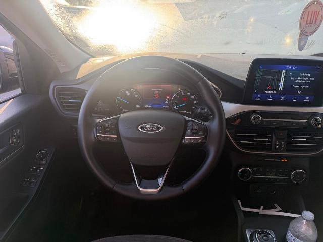 Certified 2022 Ford Escape SE w/ SE Sport Appearance Package FWD image 5