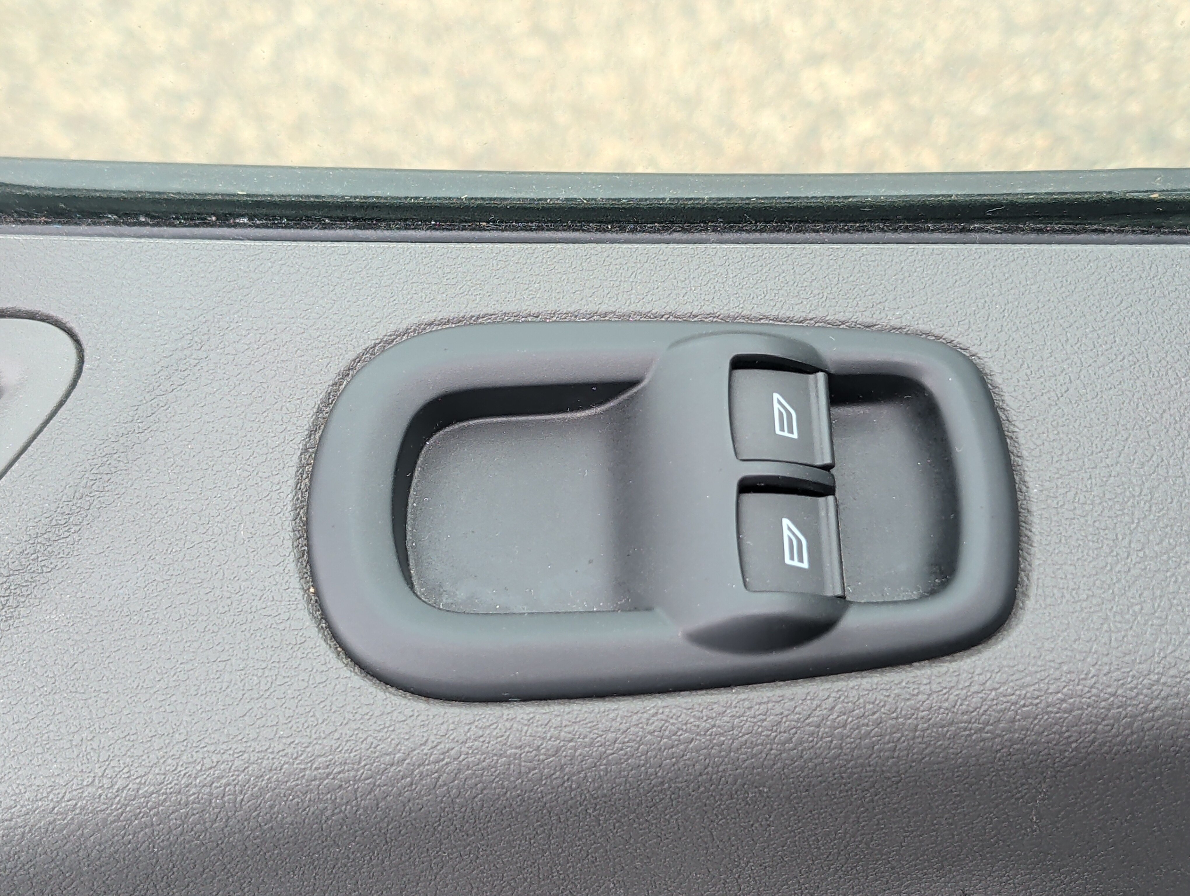 Certified 2024 Ford Transit 350 XLT RWD image 20