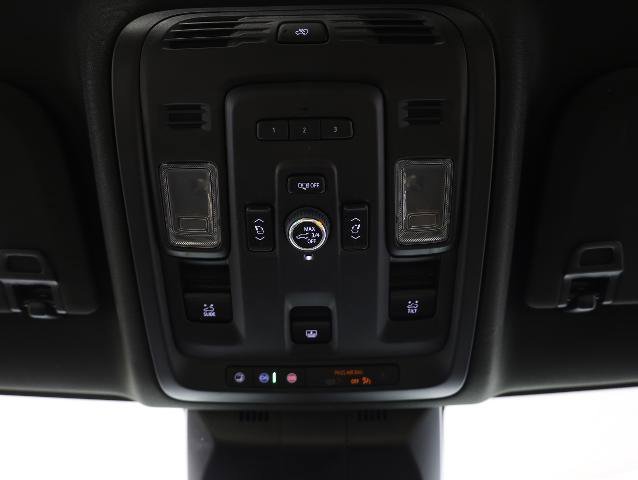 Used 2023 Cadillac Escalade ESV Premium Luxury w/ LPO, Illumination Package image 19