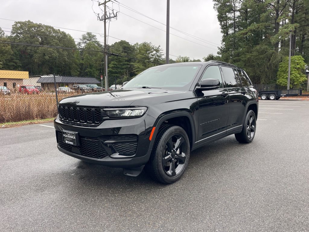 Used 2023 Jeep Grand Cherokee Altitude