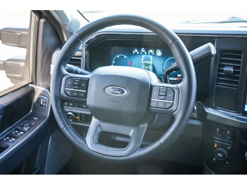 Certified 2023 Ford F250 Lariat w/ Sport Appearance Package AWD/4WD image 18