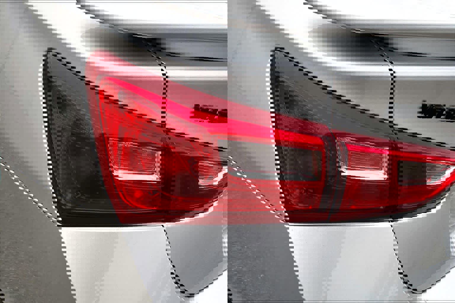 Used 2022 Chevrolet Malibu RS image 28