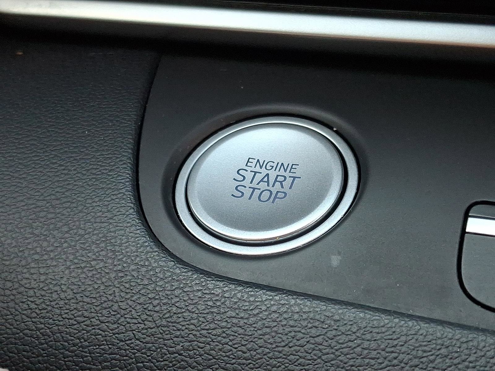 Used 2023 Hyundai Elantra SEL w/ Convenience Package image 25