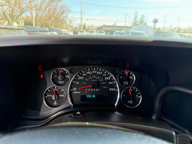 Used 2024 Chevrolet Express 2500 w/ Driver Convenience Package image 11