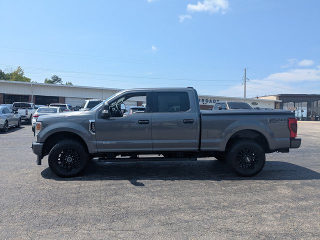 Certified 2022 Ford F250 XLT w/ Black Appearance Package AWD/4WD image 7