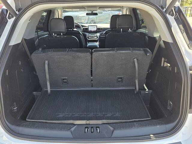 Certified 2020 Ford Explorer XLT w/ Equipment Group 202A RWD image 13