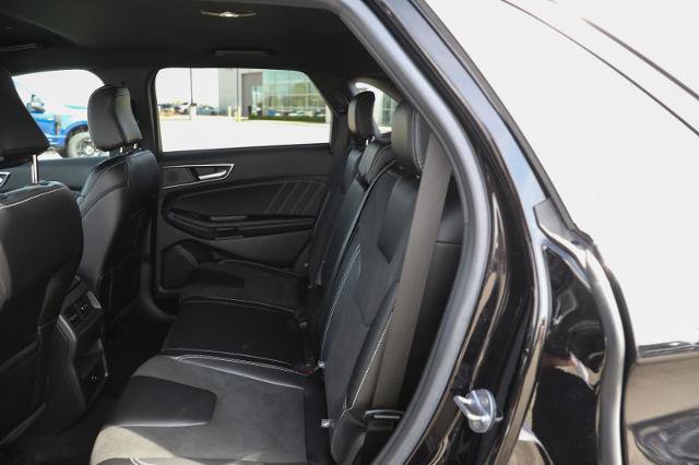 Certified 2023 Ford Edge ST image 30