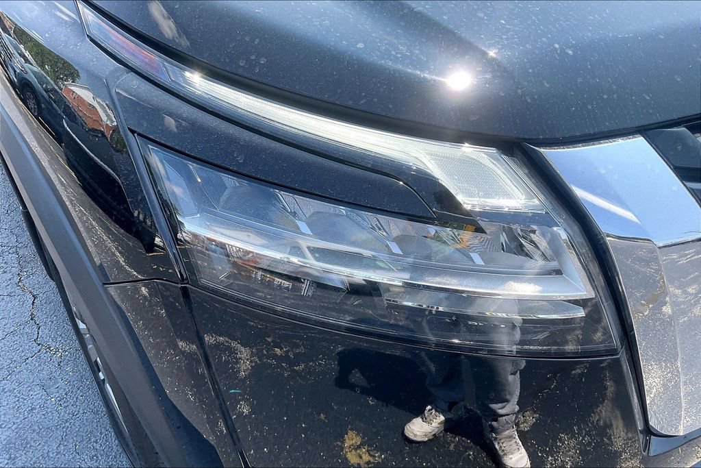 Used 2022 Nissan Pathfinder SV FWD image 29