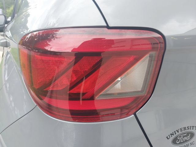 Used 2022 Hyundai Venue Limited FWD image 31