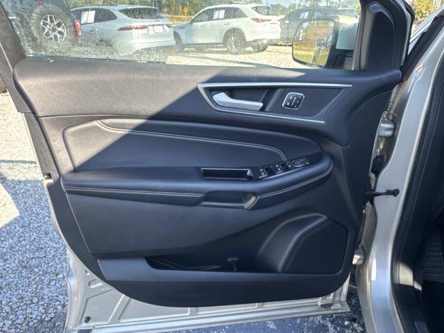 Certified 2018 Ford Edge Titanium FWD image 19