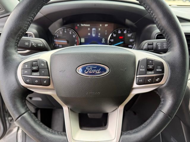 Certified 2023 Ford Explorer XLT w/ Equipment Group 202A RWD image 14
