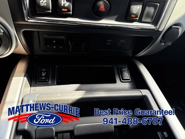 Used 2021 Nissan Titan SV w/ SV Convenience Package AWD/4WD image 24