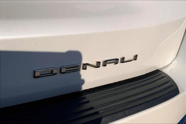 Used 2024 GMC Yukon XL Denali Ultimate image 9