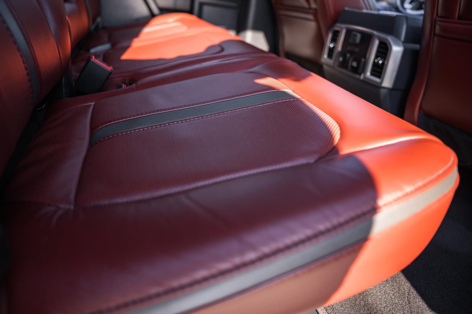 Certified 2022 Ford F450 Platinum w/ FX4 Off-Road Package image 40