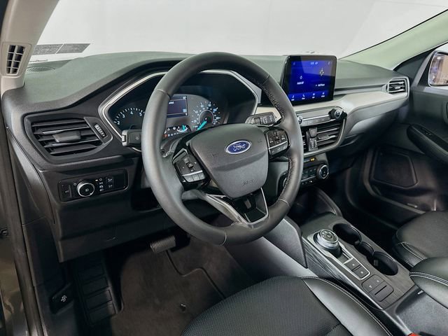 Certified 2022 Ford Escape SEL image 17