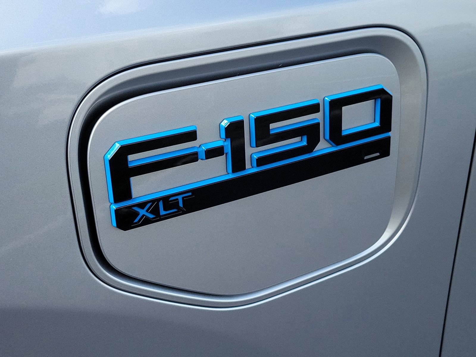 Certified 2024 Ford F150 Lightning XLT AWD/4WD image 8