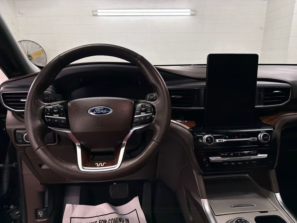 Certified 2024 Ford Explorer King Ranch w/ Technology Package image 9